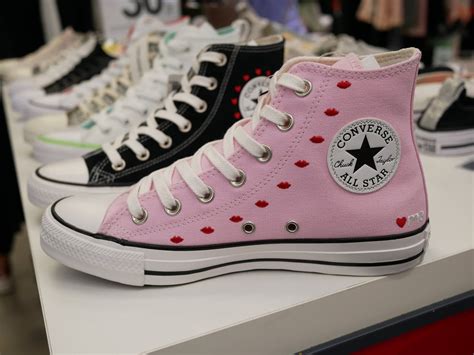 converse counterfeit sneakers